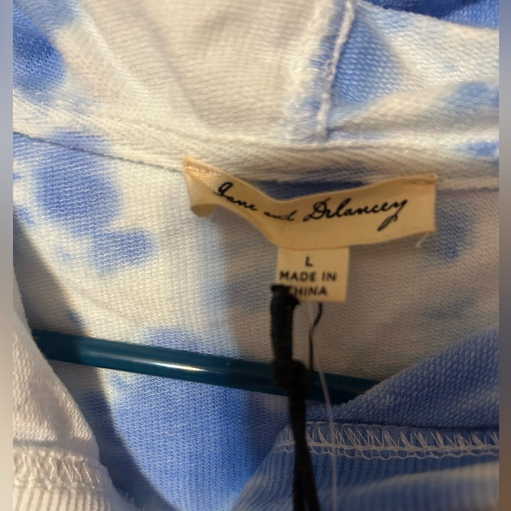 Jane & Delancey hoodie with pocket size L NWT - Picture 6 of 7